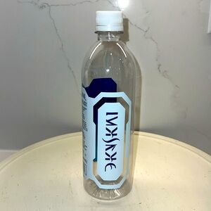 Disney Parks Dasani Water Star Wars Galaxy Edge 20oz Bottle Plastic collectible